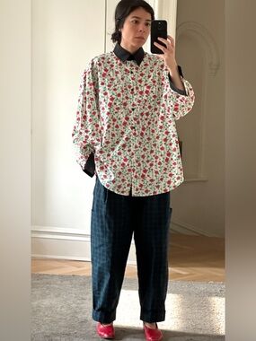 KASMARIA Rose Liberty Print Big Pocket Poplin Shirt Size Large NWOT